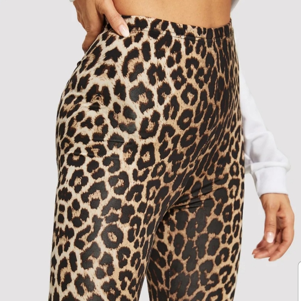 High Waist Leopard Print Leggings - Picture 4 of 5